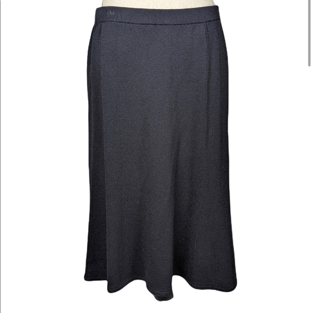 St. John Caviar knit skirt size 2